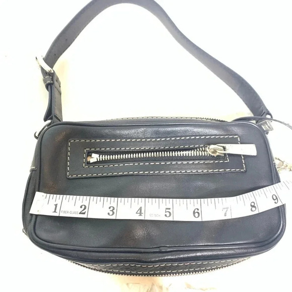 Michael Kors Black leather petite shoulder bag - Picture 9 of 12